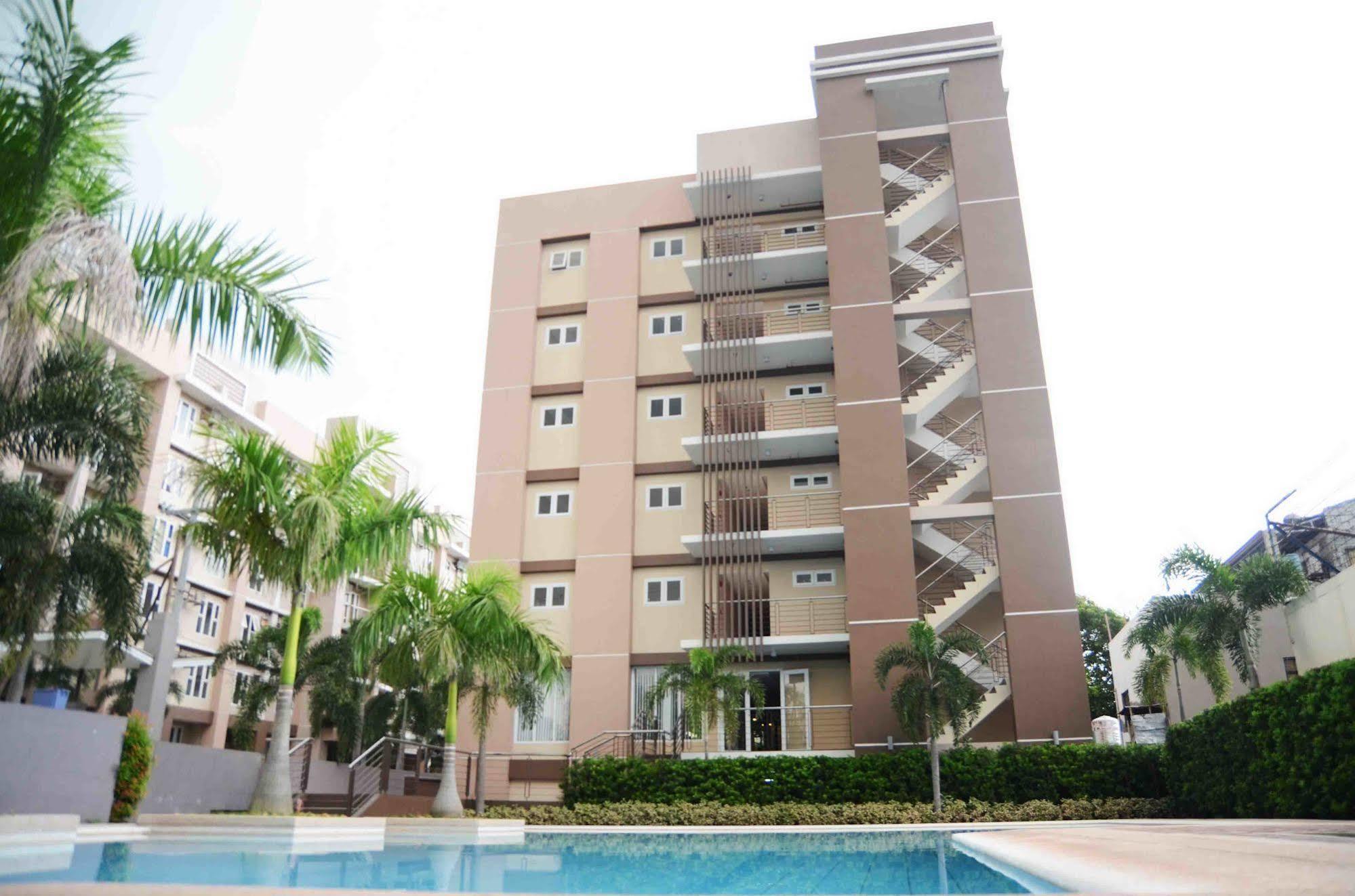 Stradella Hotel Pasig City Esterno foto
