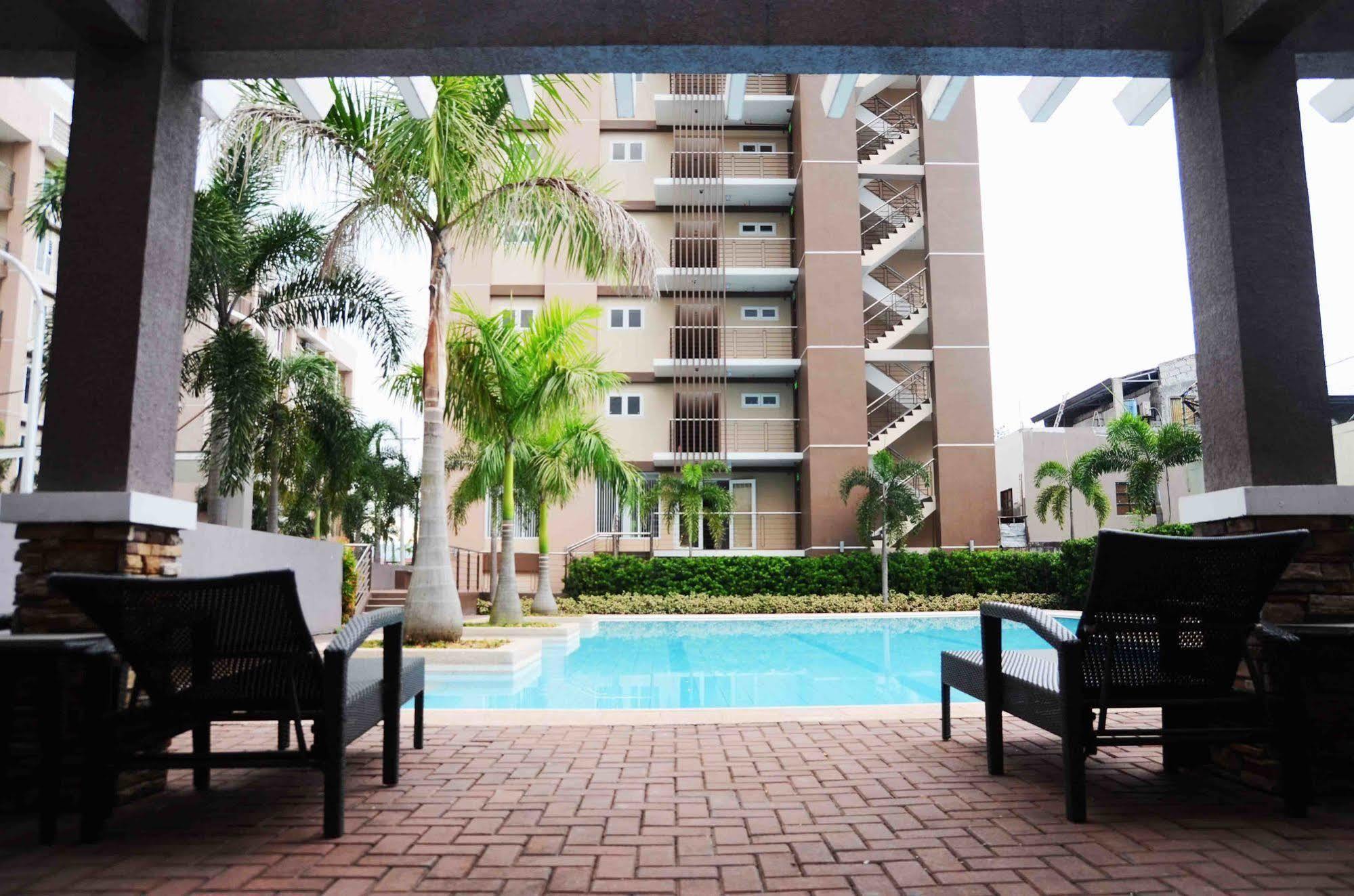 Stradella Hotel Pasig City Esterno foto